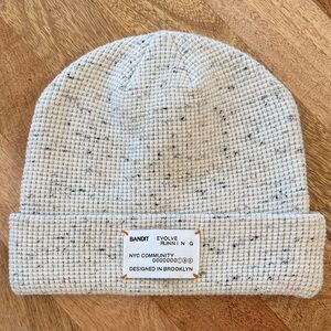 Bandit Running Donegal Waffle Beanie in cream